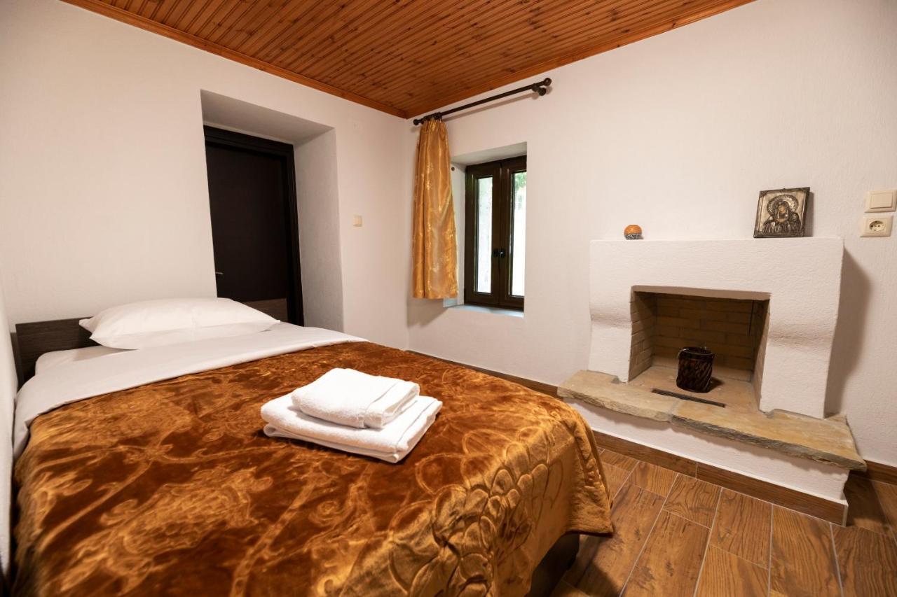 קאלאבאקה Archontiko Fotini - Traditional Guesthouse Meteora מראה חיצוני תמונה